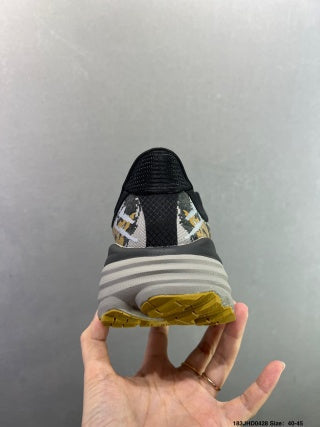 HOKA M Stinson 7