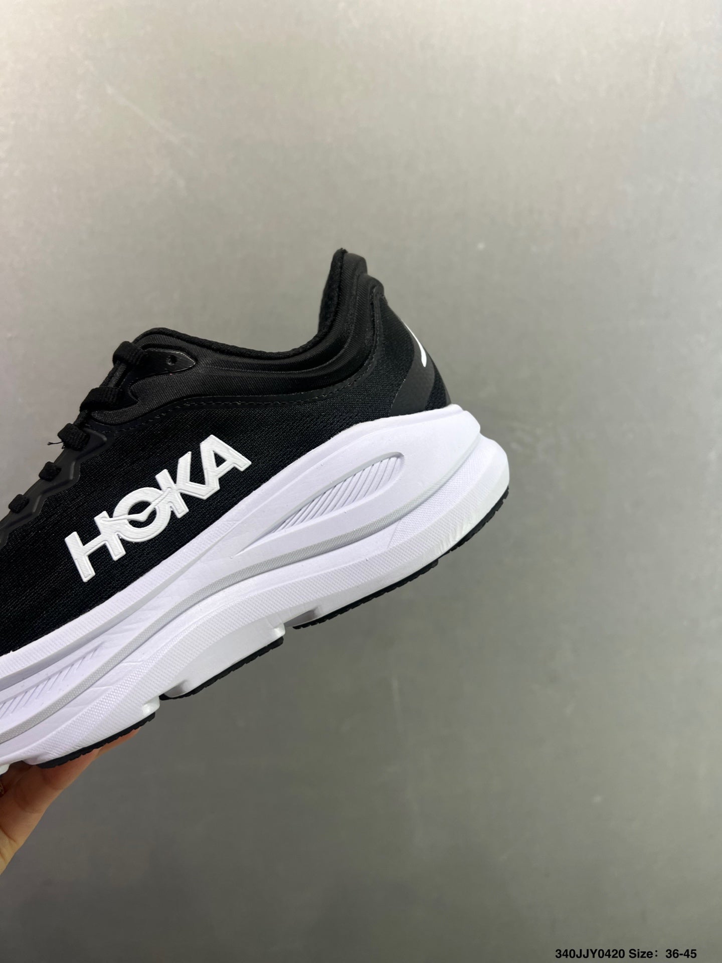 HOKA ONE ONE Bondi 9