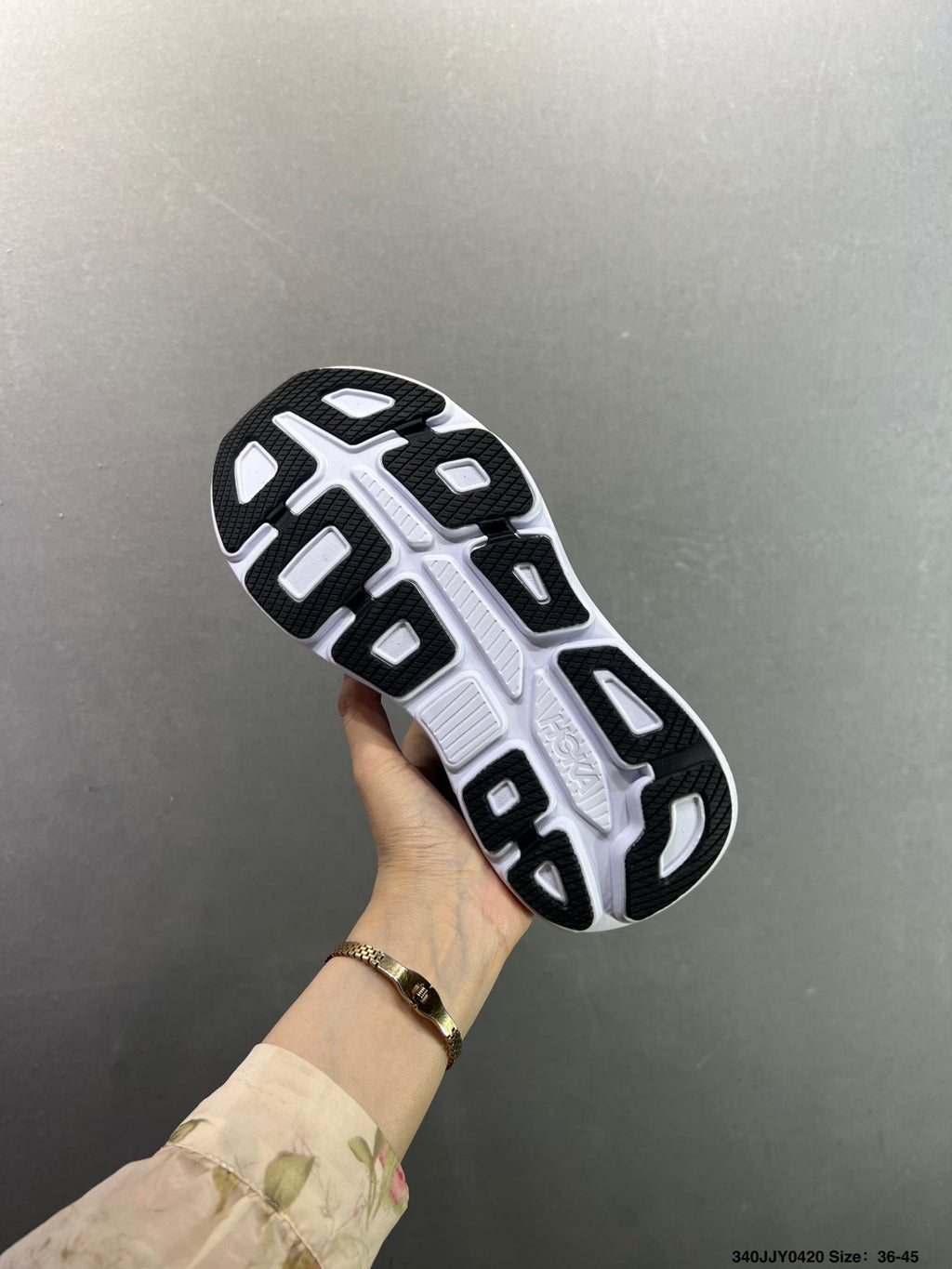 HOKA ONE ONE Bondi 9