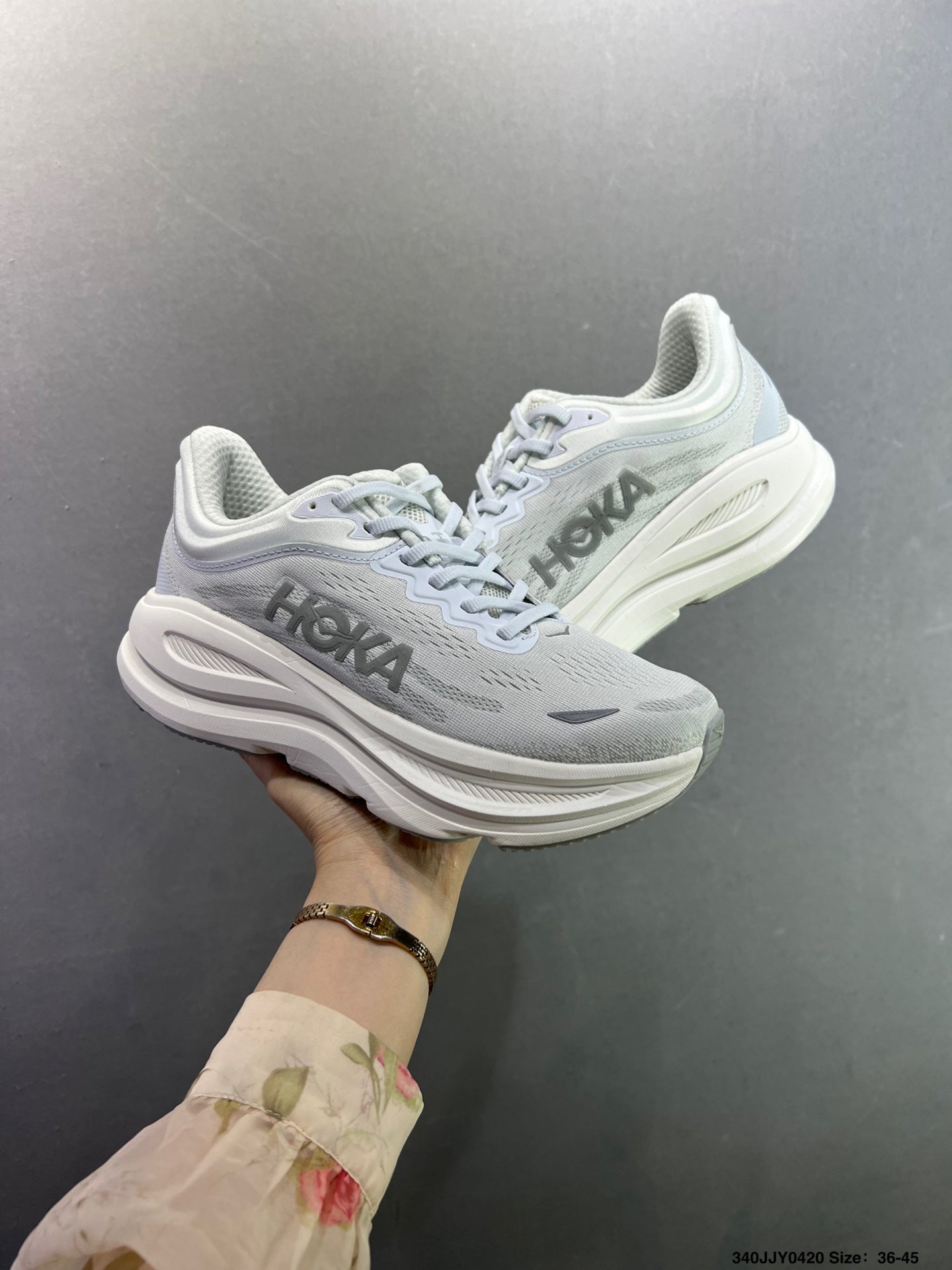 HOKA ONE ONE Bondi 9