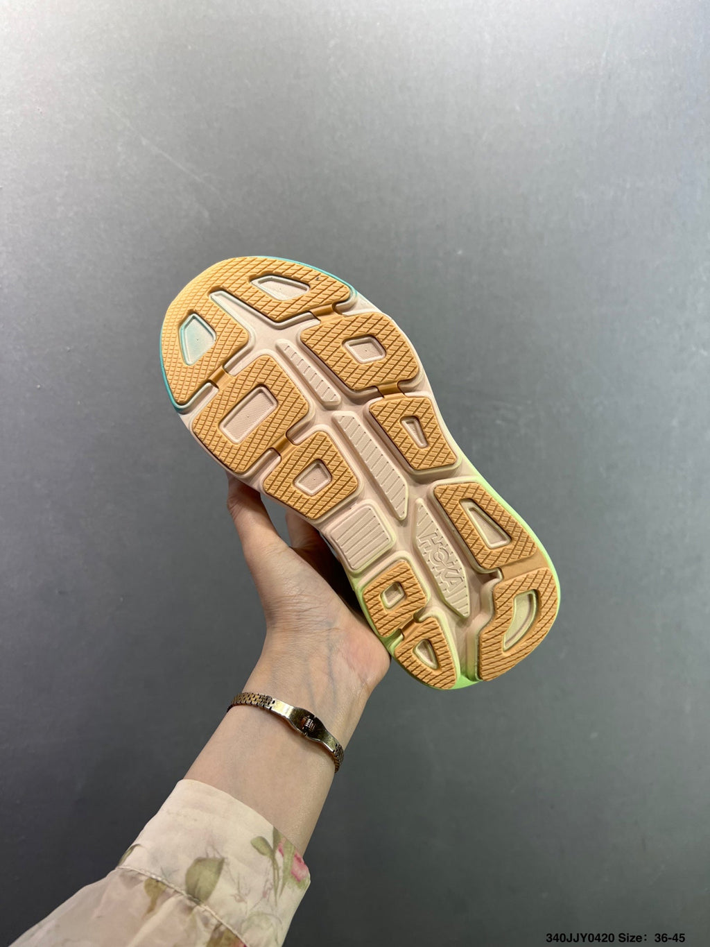 HOKA ONE ONE Bondi 9