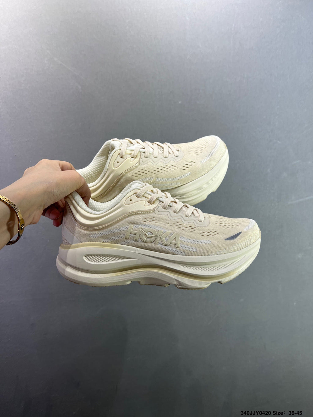 HOKA ONE ONE Bondi 9