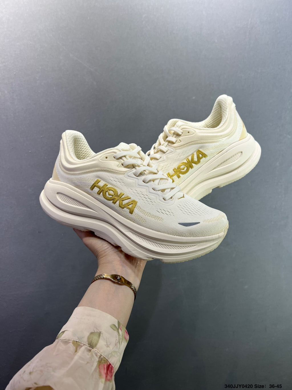 HOKA ONE ONE Bondi 9