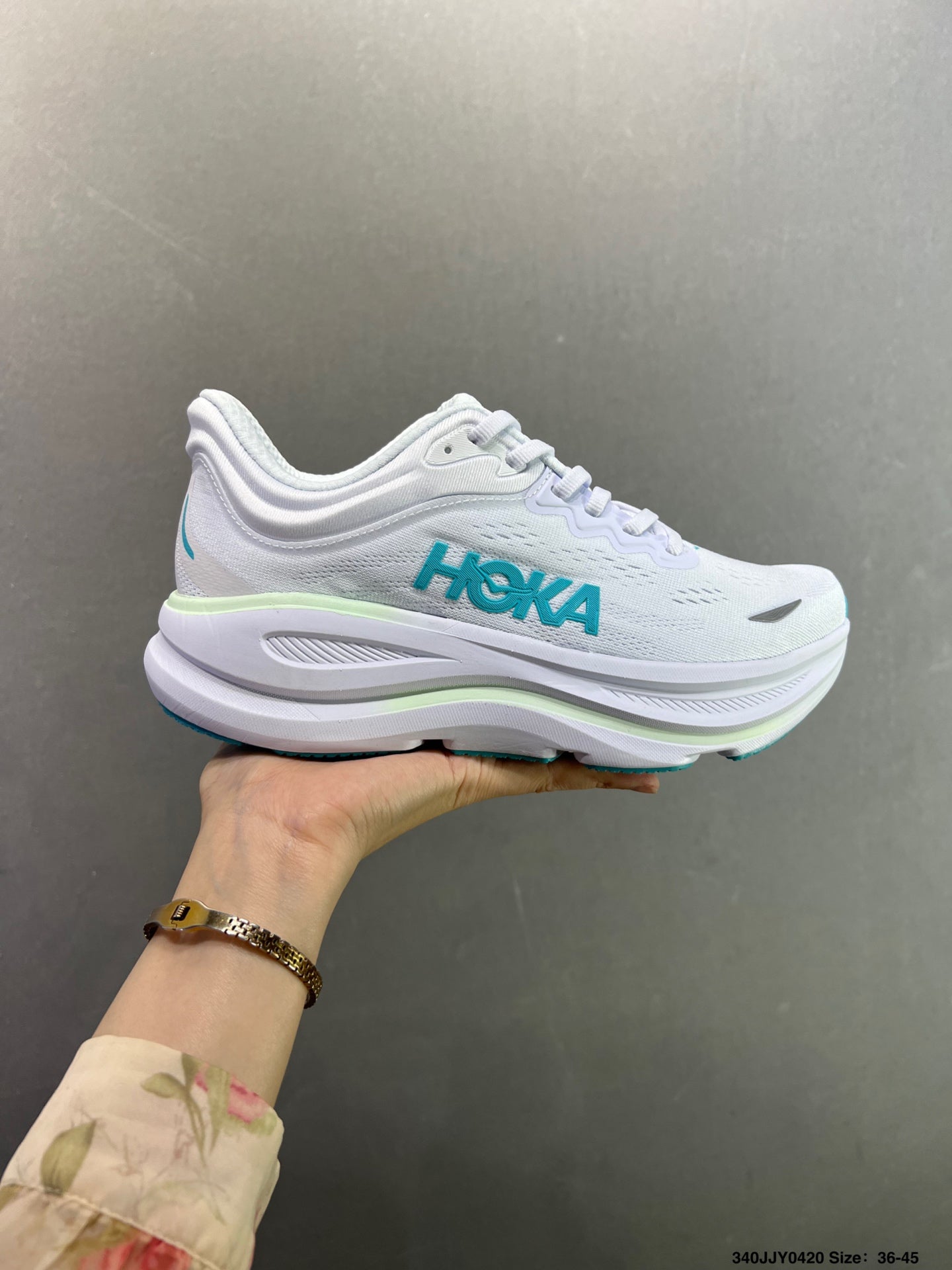 HOKA ONE ONE Bondi 9