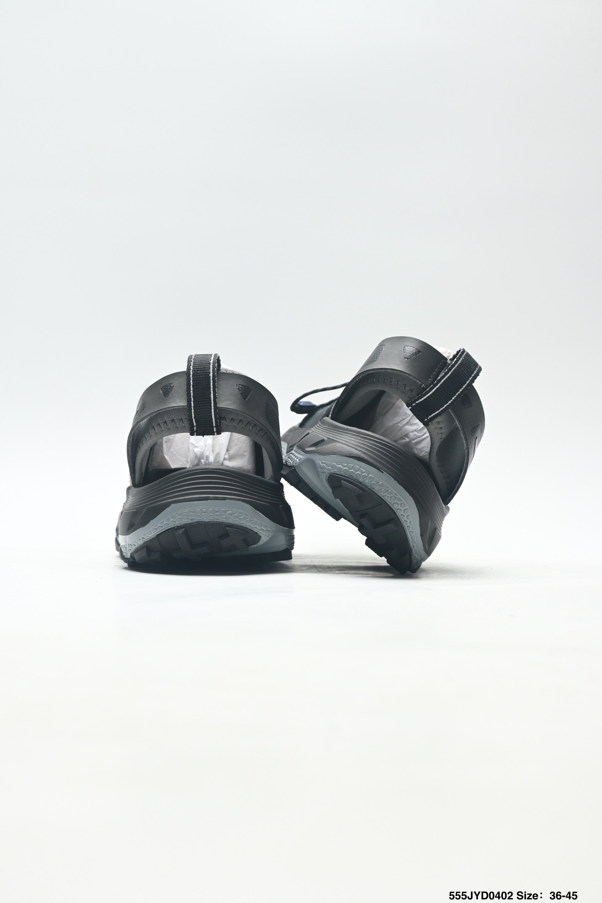 HOKA ONE ONE VIBRAM TOR TRAFA