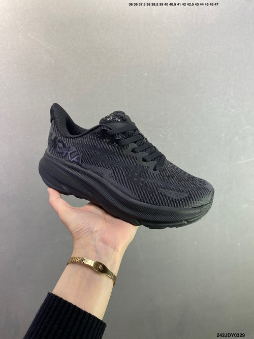 HOKA M CLIFTON 9