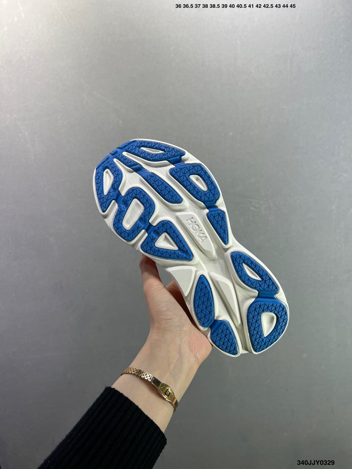HOKA W BONDI 8