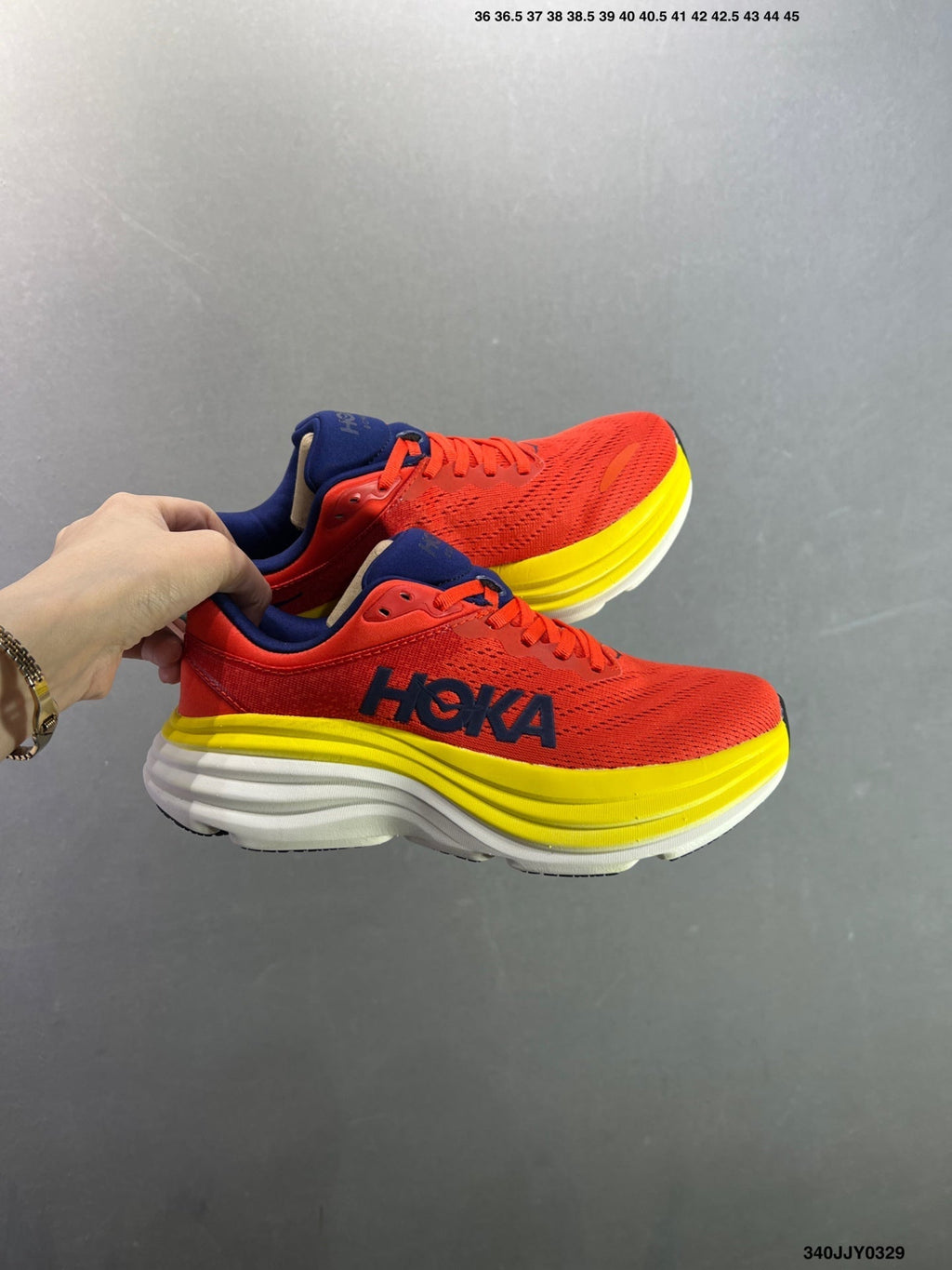 HOKA W BONDI 8