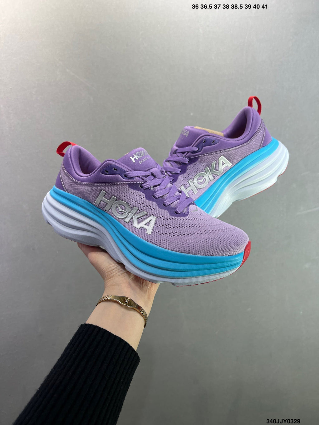 HOKA W BONDI 8