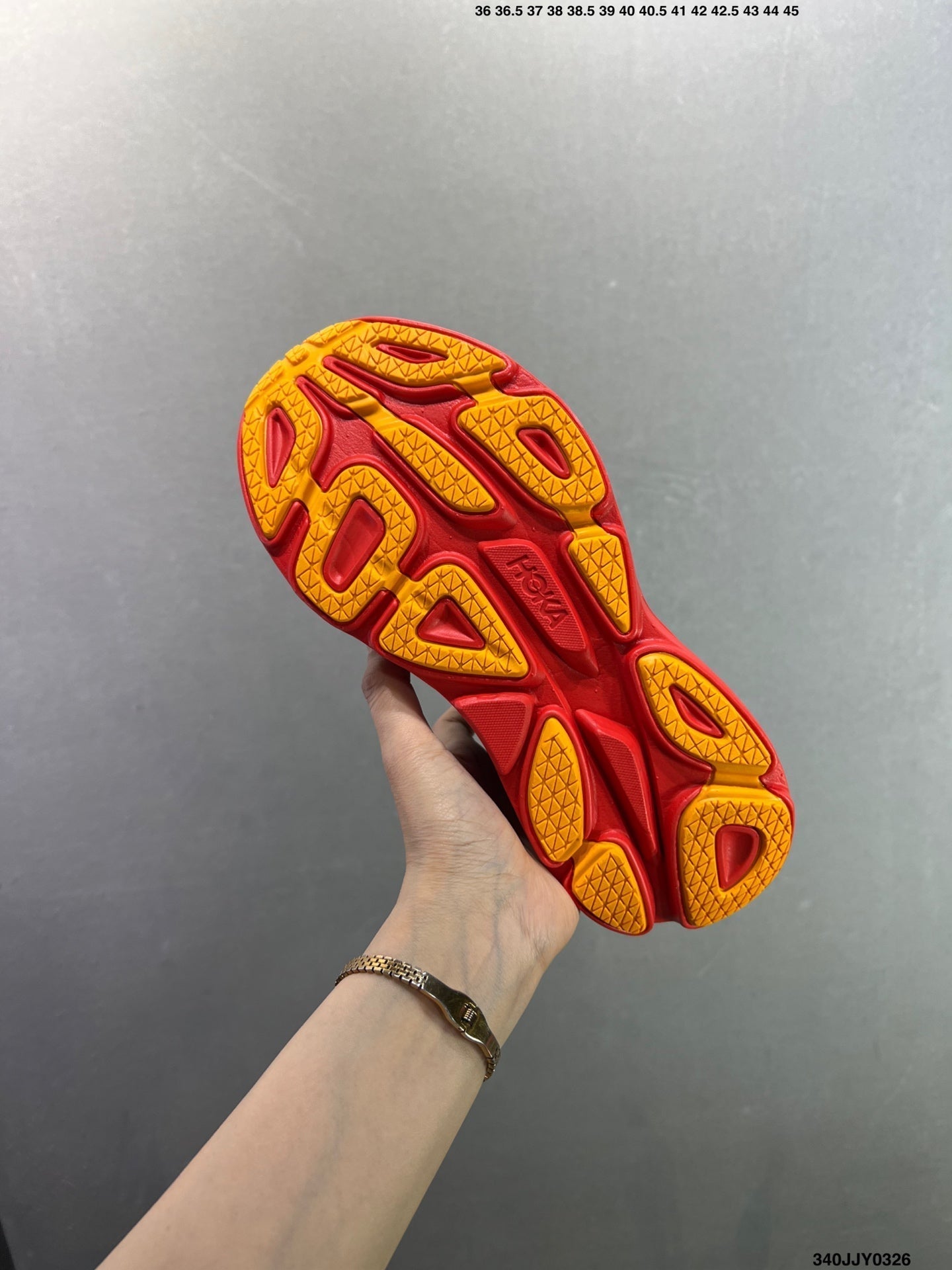 HOKA ONE ONE Bondi 8