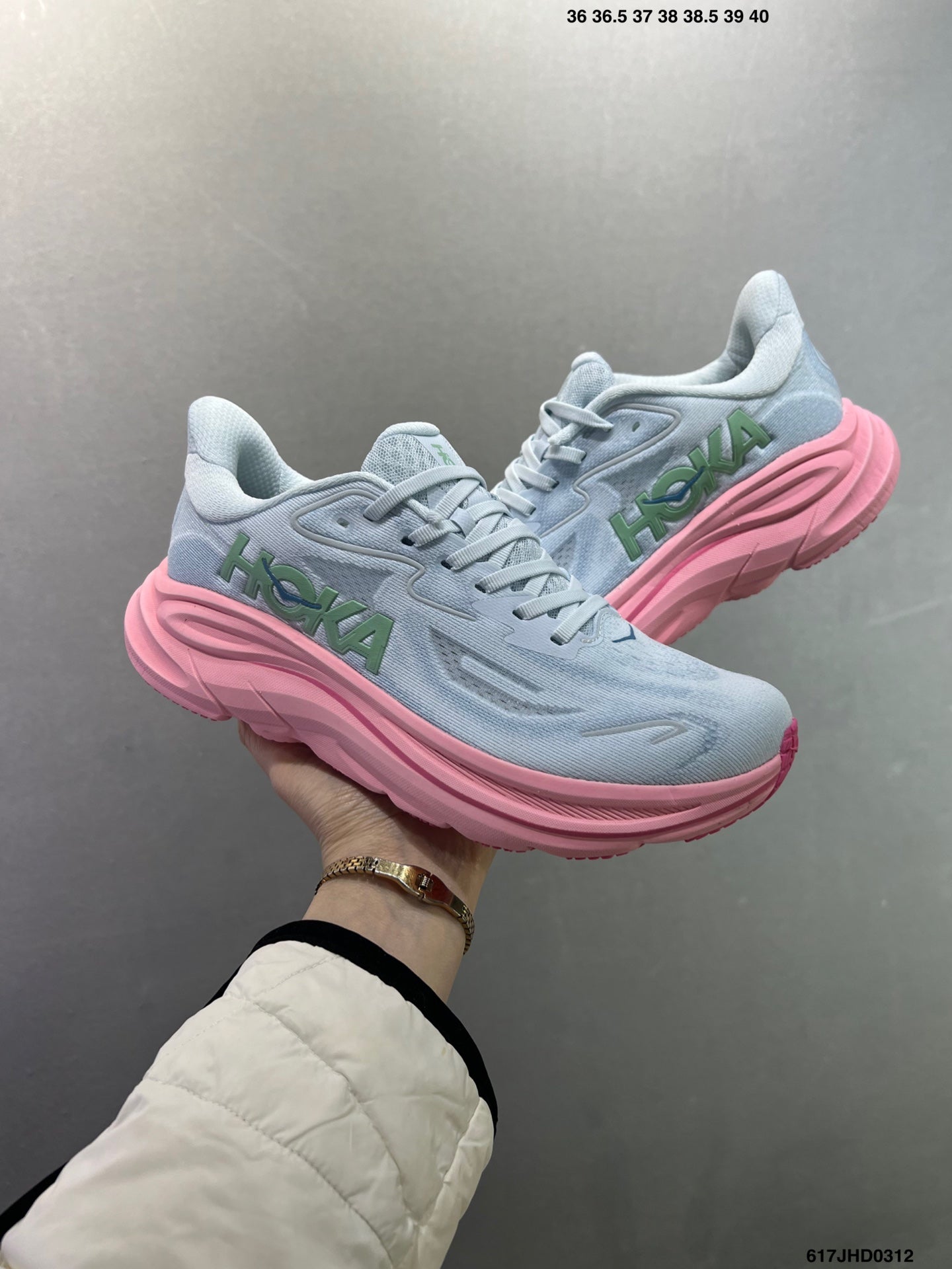 HOKA M CLIFTON 10