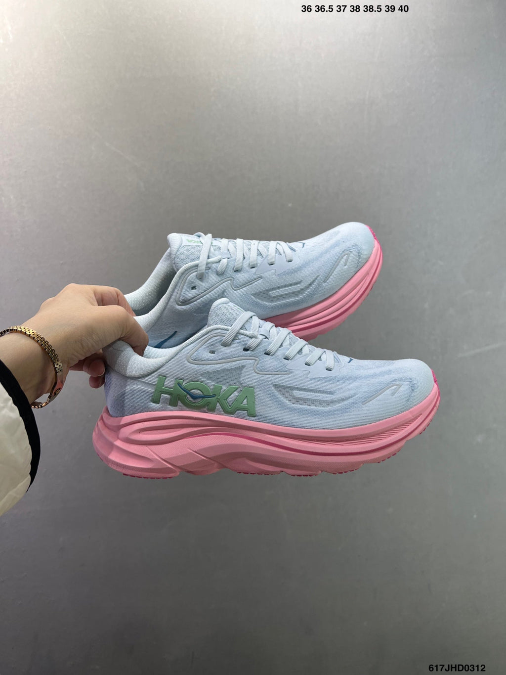 HOKA M CLIFTON 10
