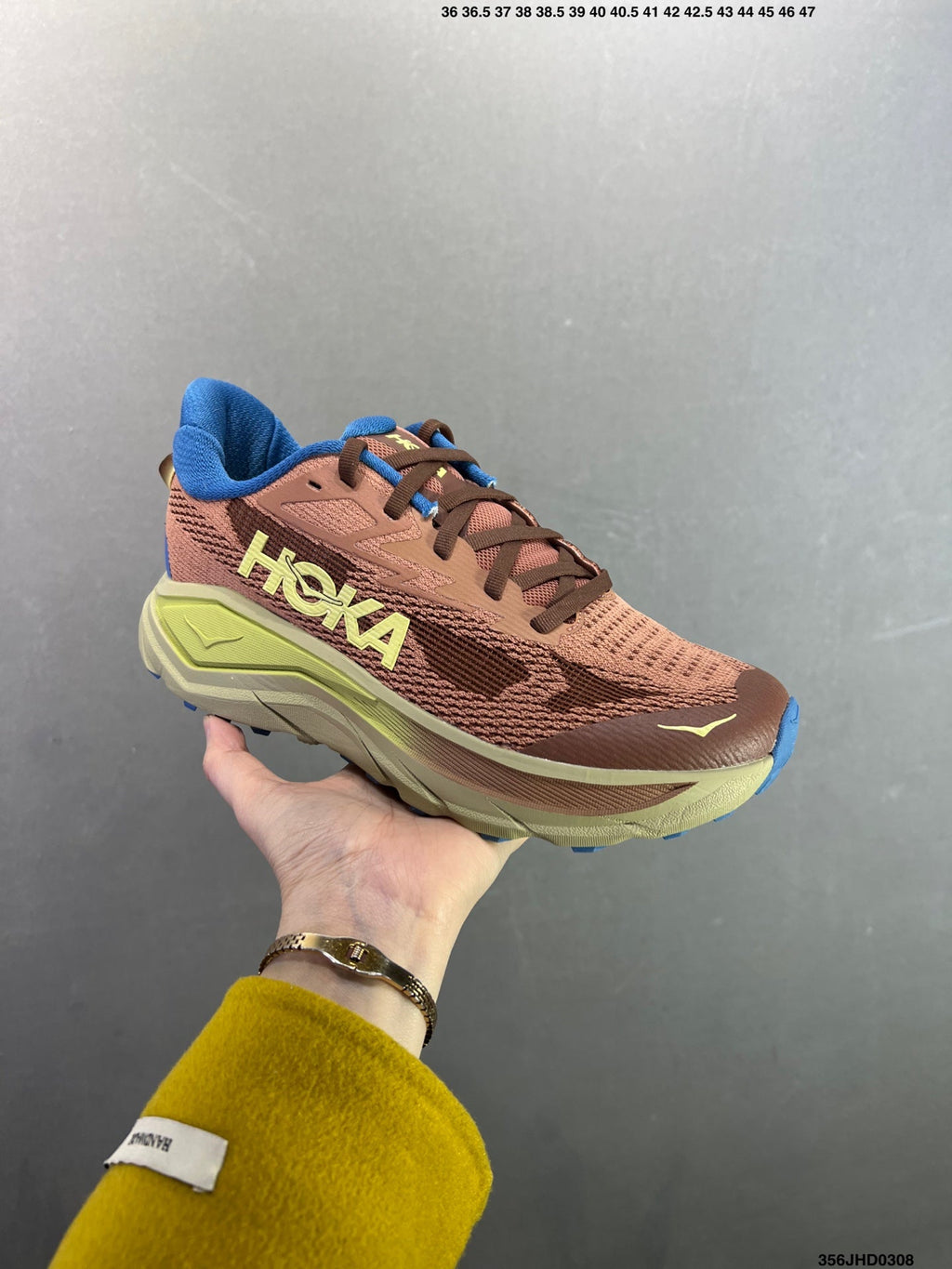 HOKA W CHALLENGER 8