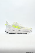 HOKA W CHALLENGER 8