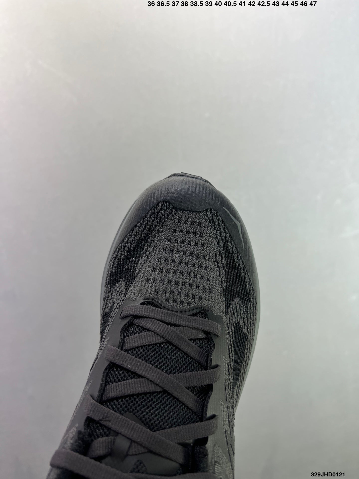 HOKA CHALLENGER 8