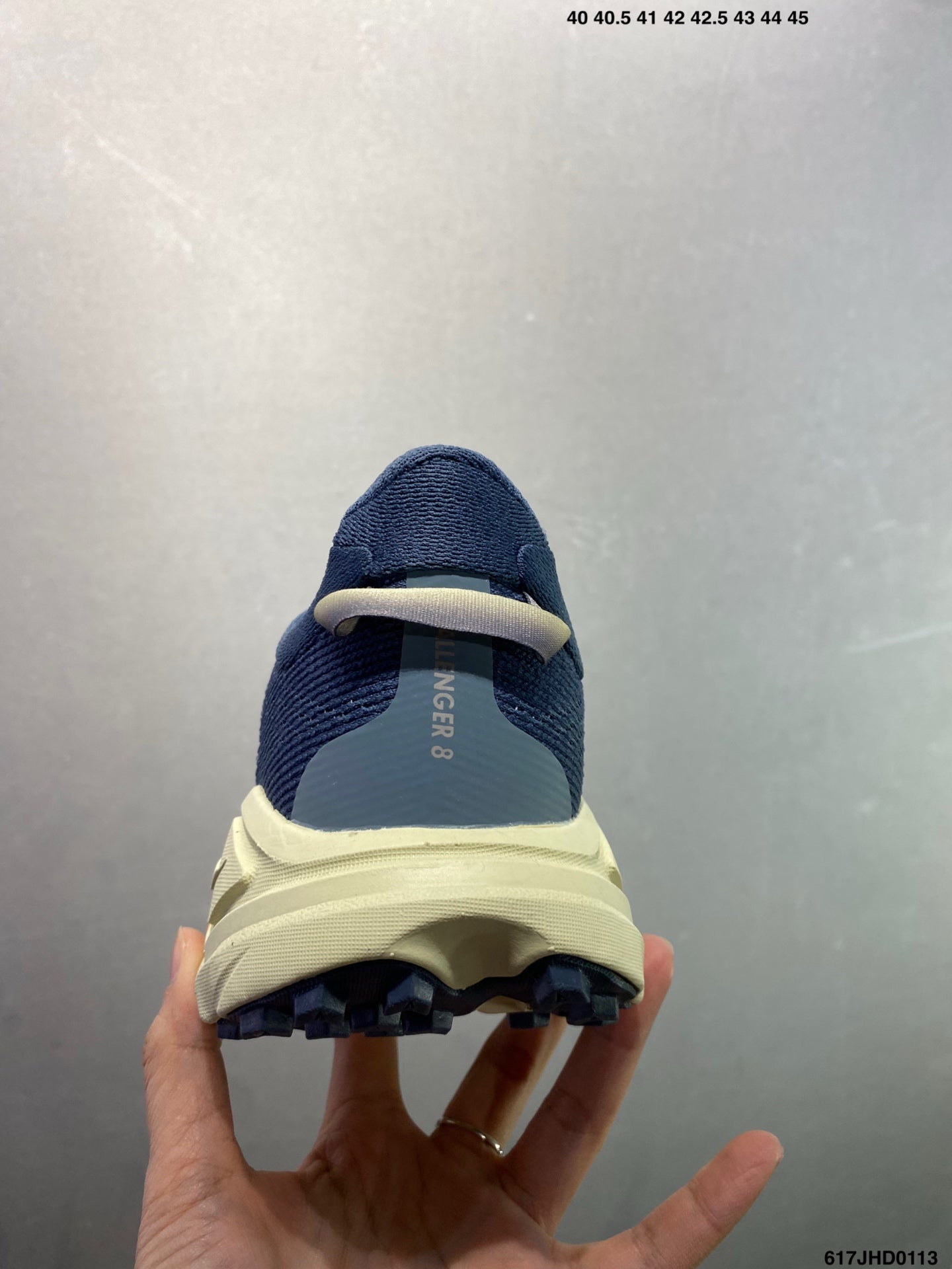HOKA CHALLENGER 8