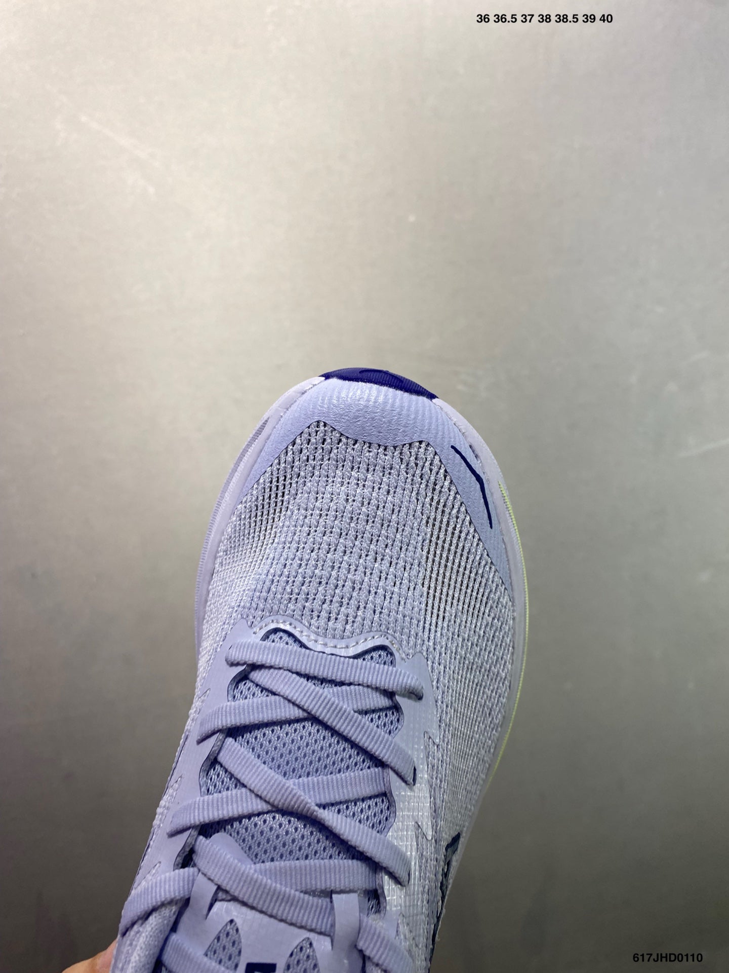 HOKA CHALLENGER 8