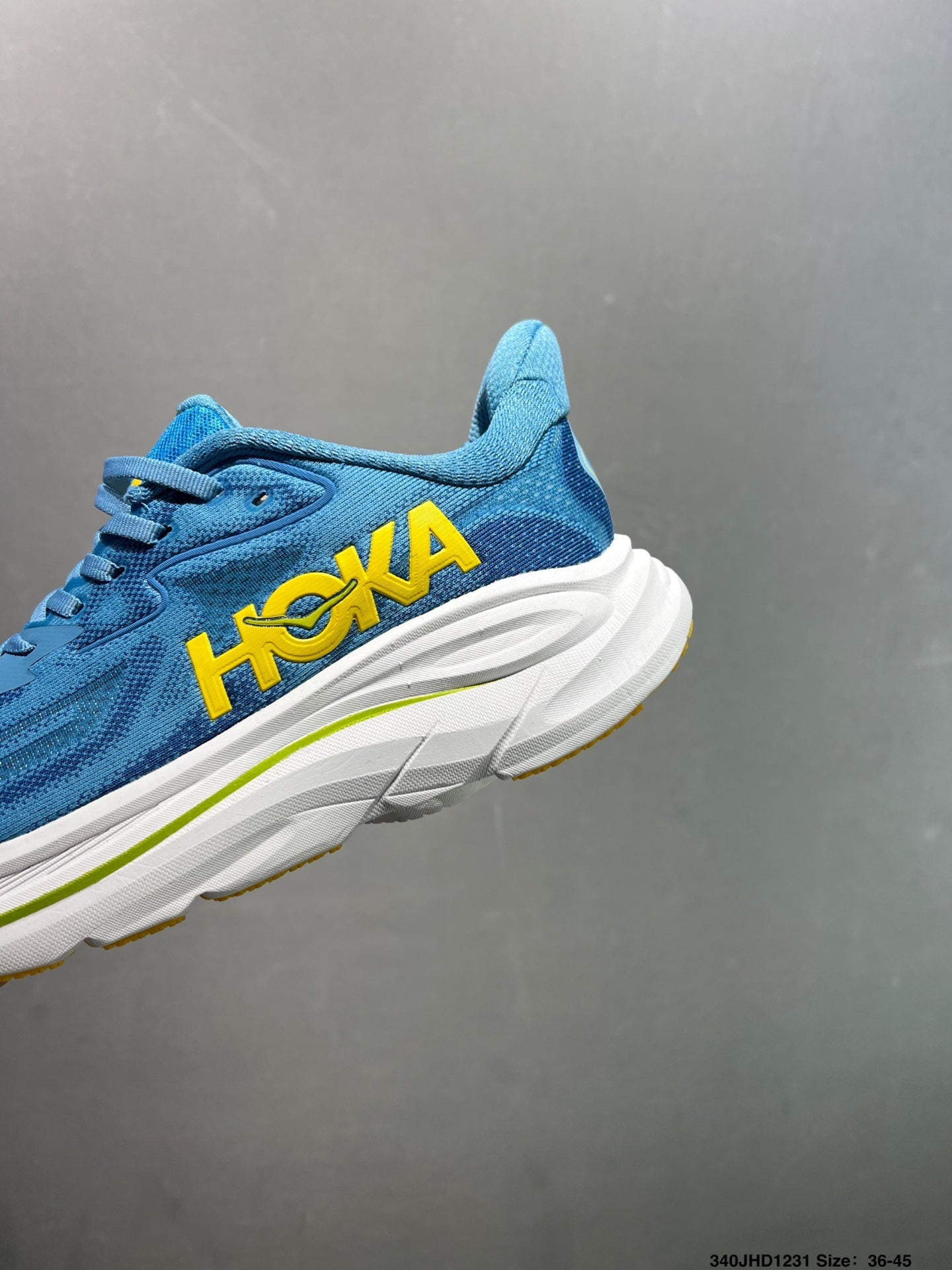 HOKA CHALLENGER 8