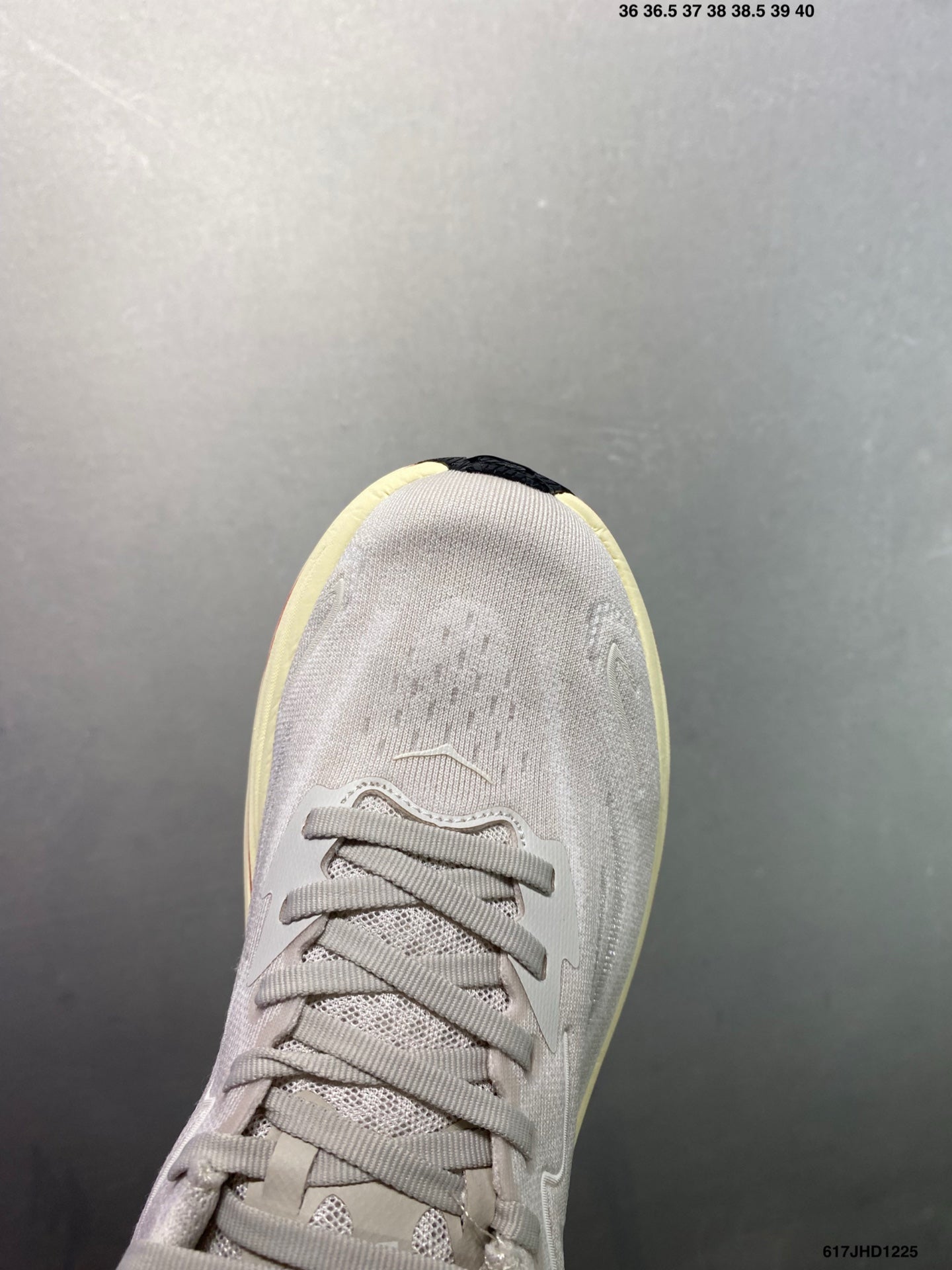 HOKA M CLIFTON 10