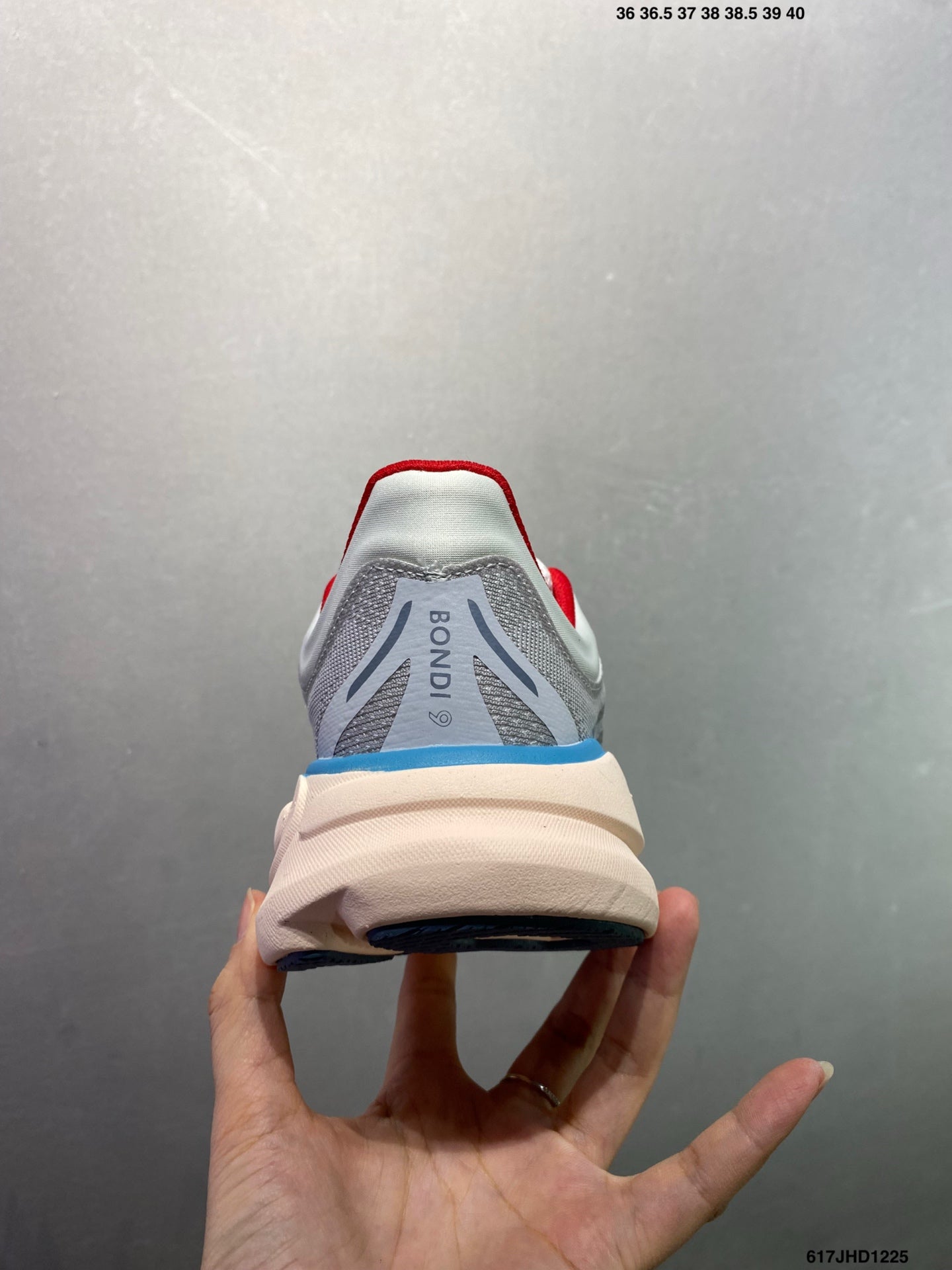 HOKA M CLIFTON 10