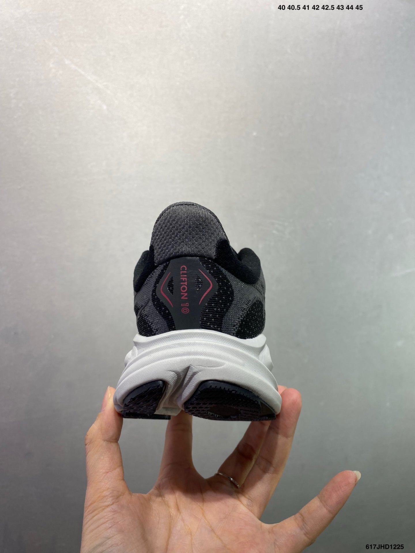 HOKA M CLIFTON 10