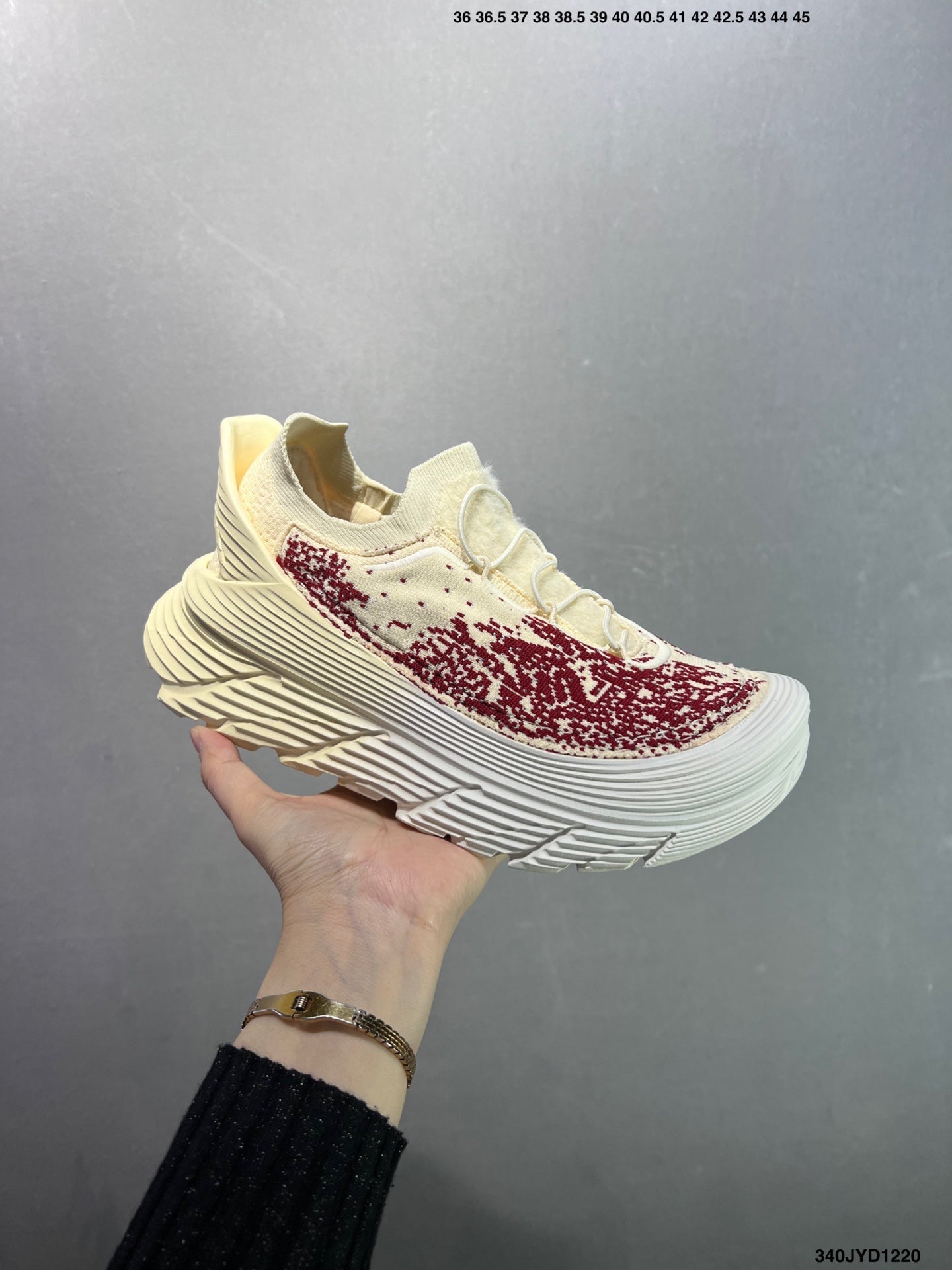 HOKA ONE ONE Restore TS