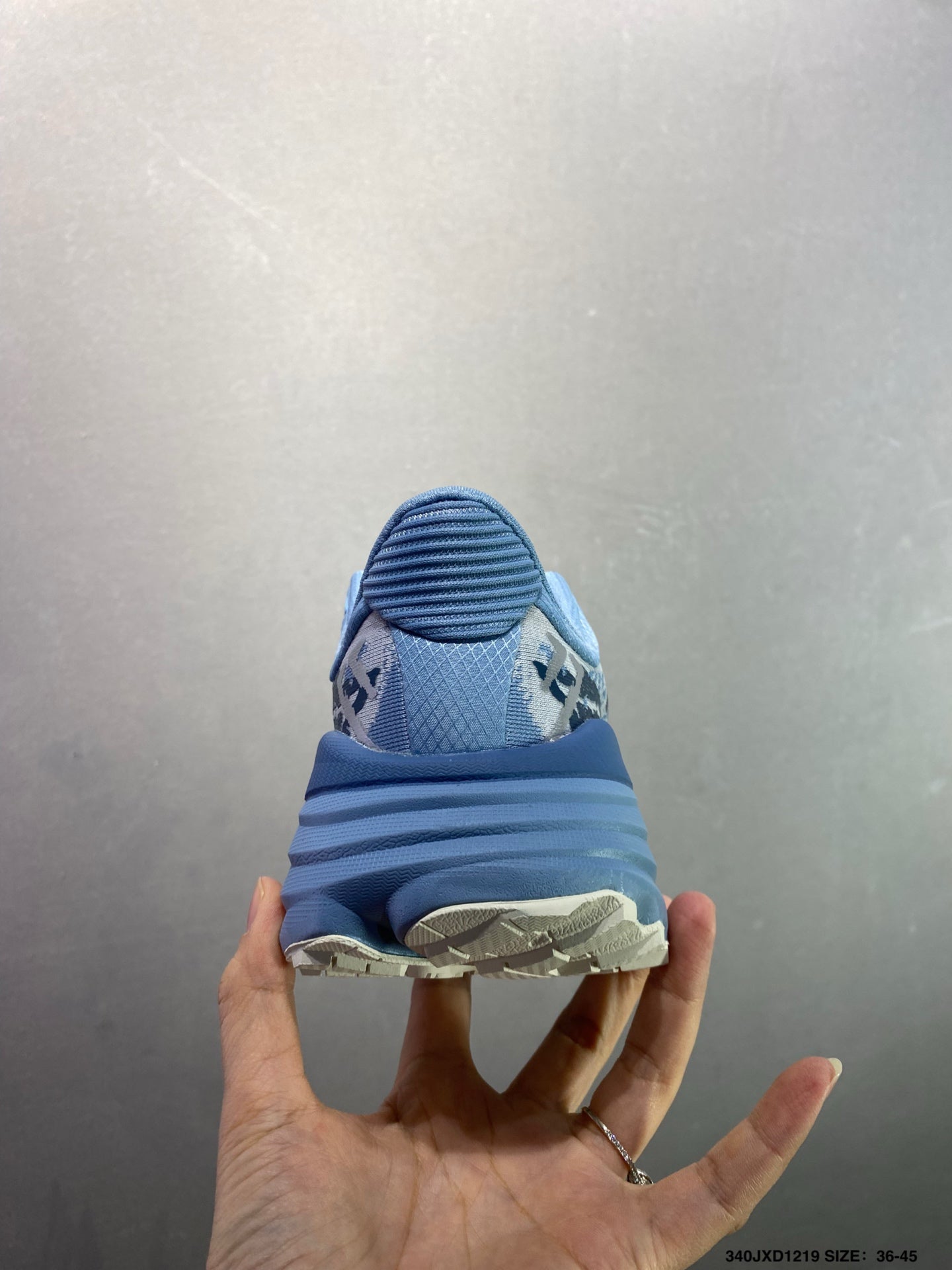 HOKA M Stinson 7
