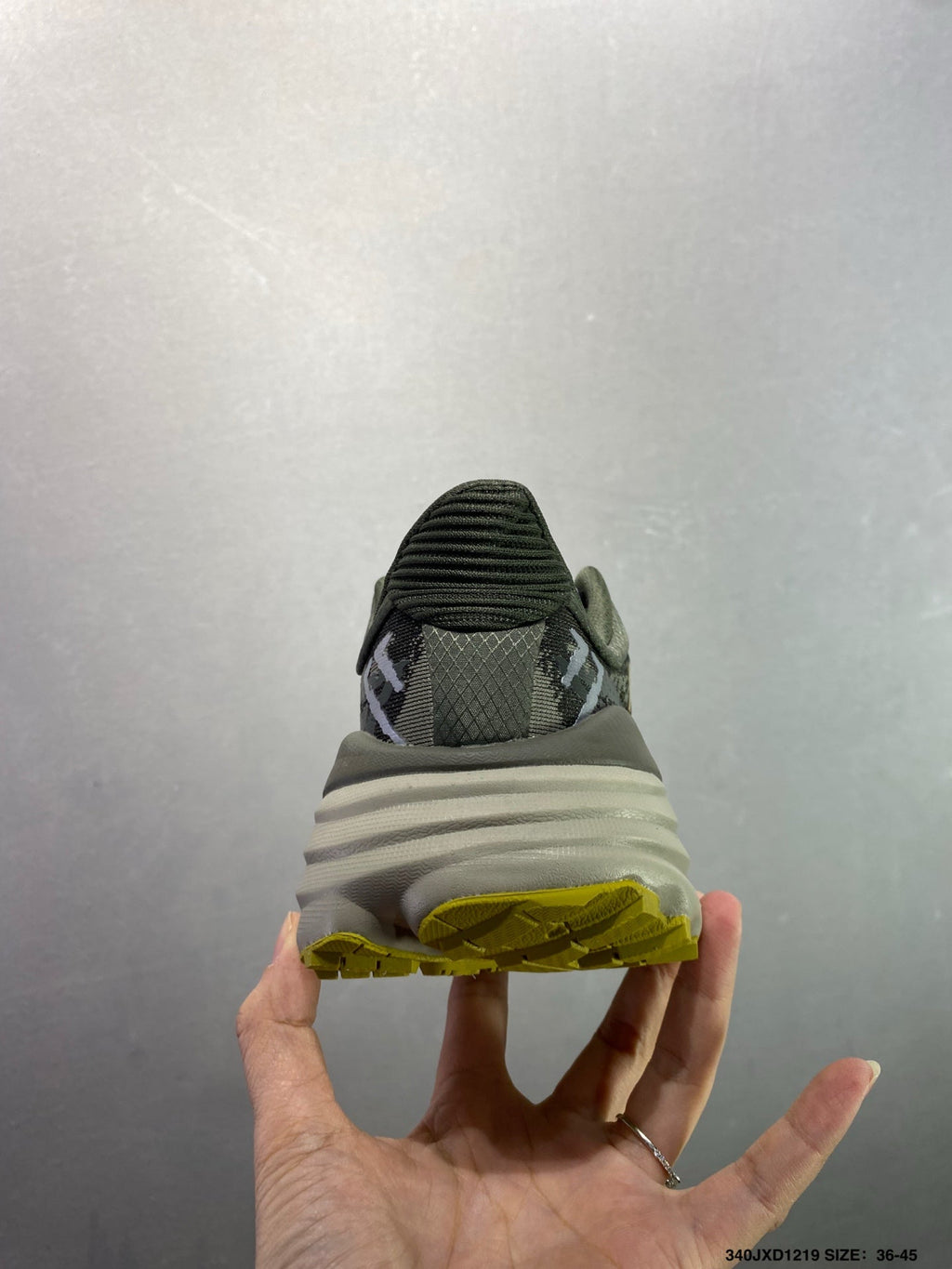 HOKA M Stinson 7