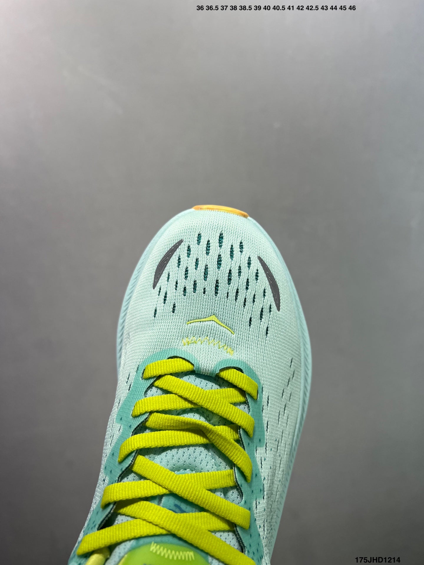 HOKA M KAWANA