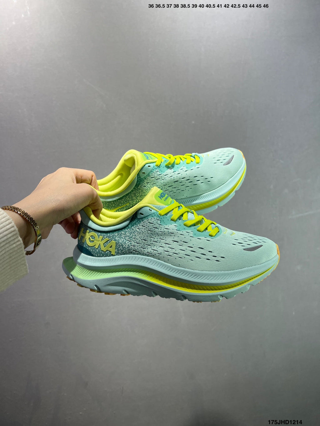 HOKA M KAWANA