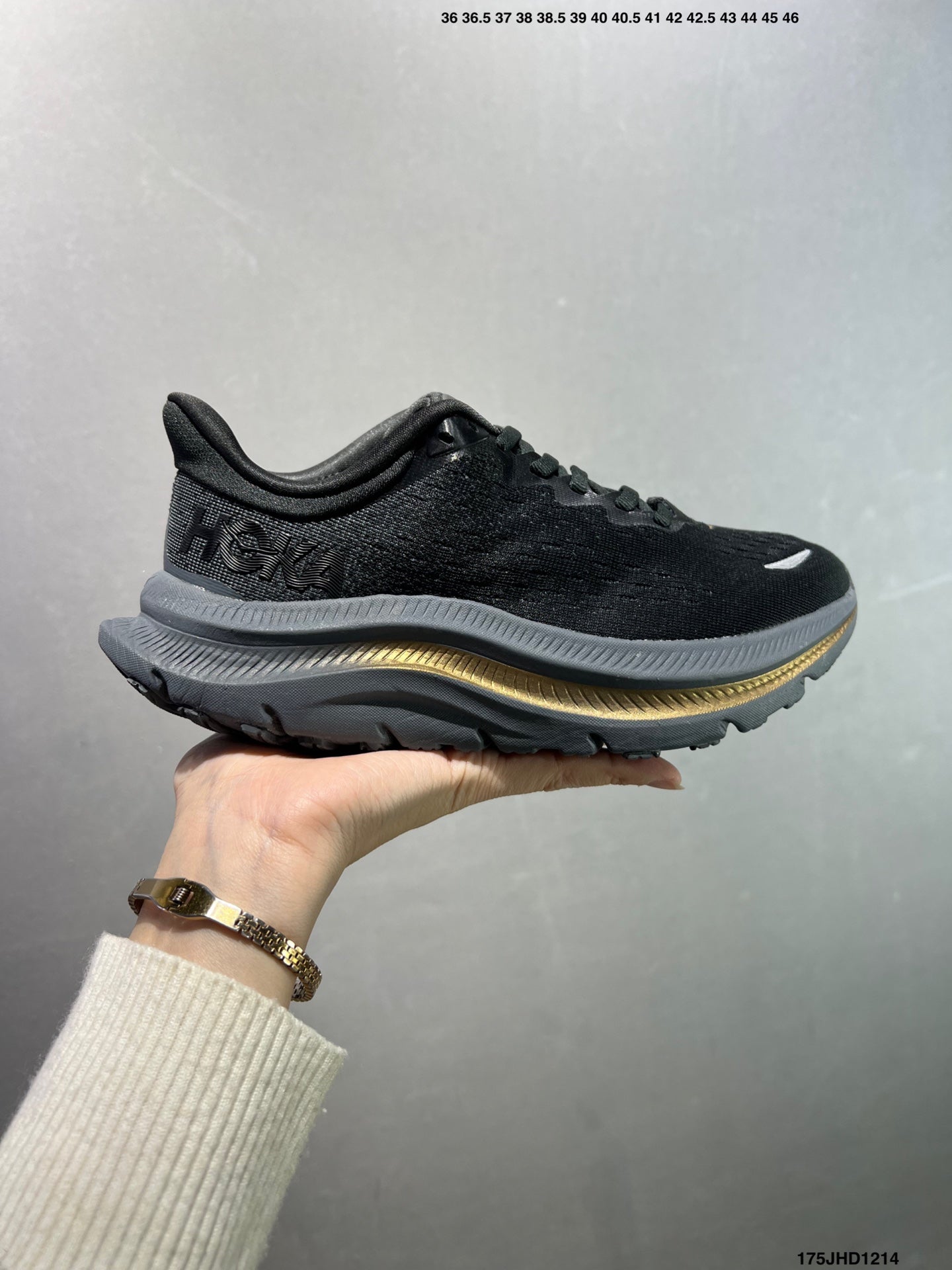 HOKA M KAWANA