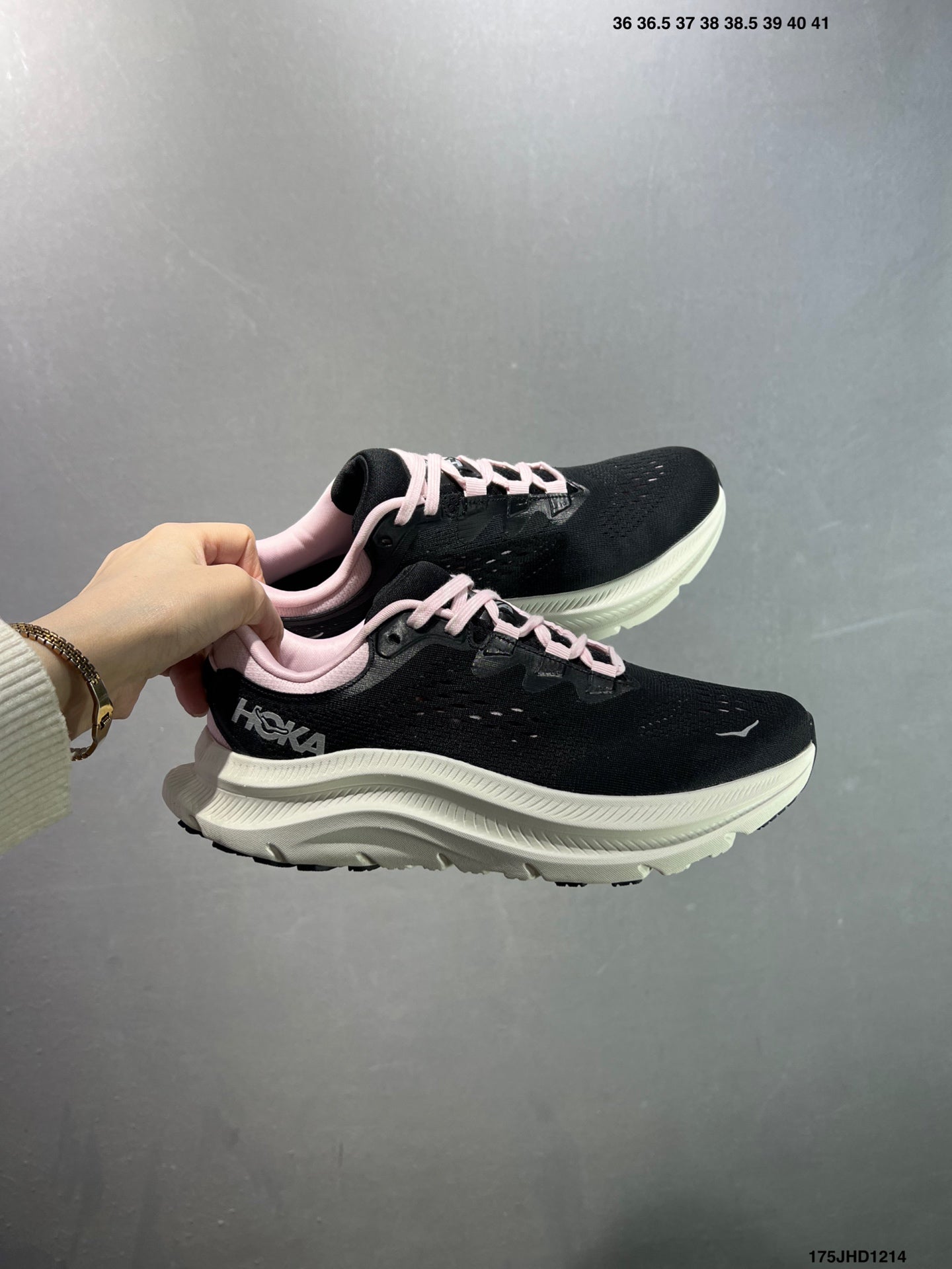 HOKA ONE ONE Kawana 2