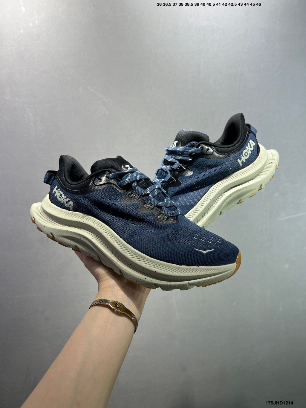HOKA ONE ONE Kawana 2