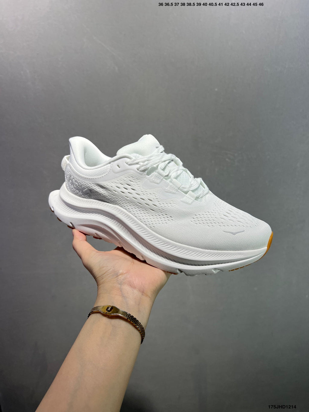HOKA ONE ONE Kawana 2
