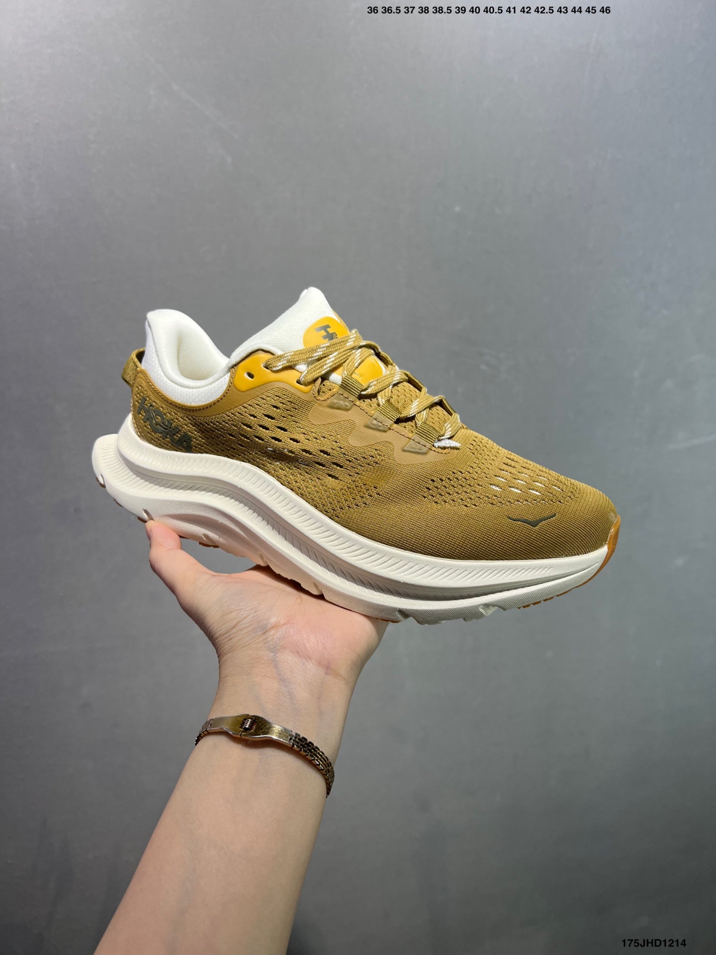 HOKA ONE ONE Kawana 2