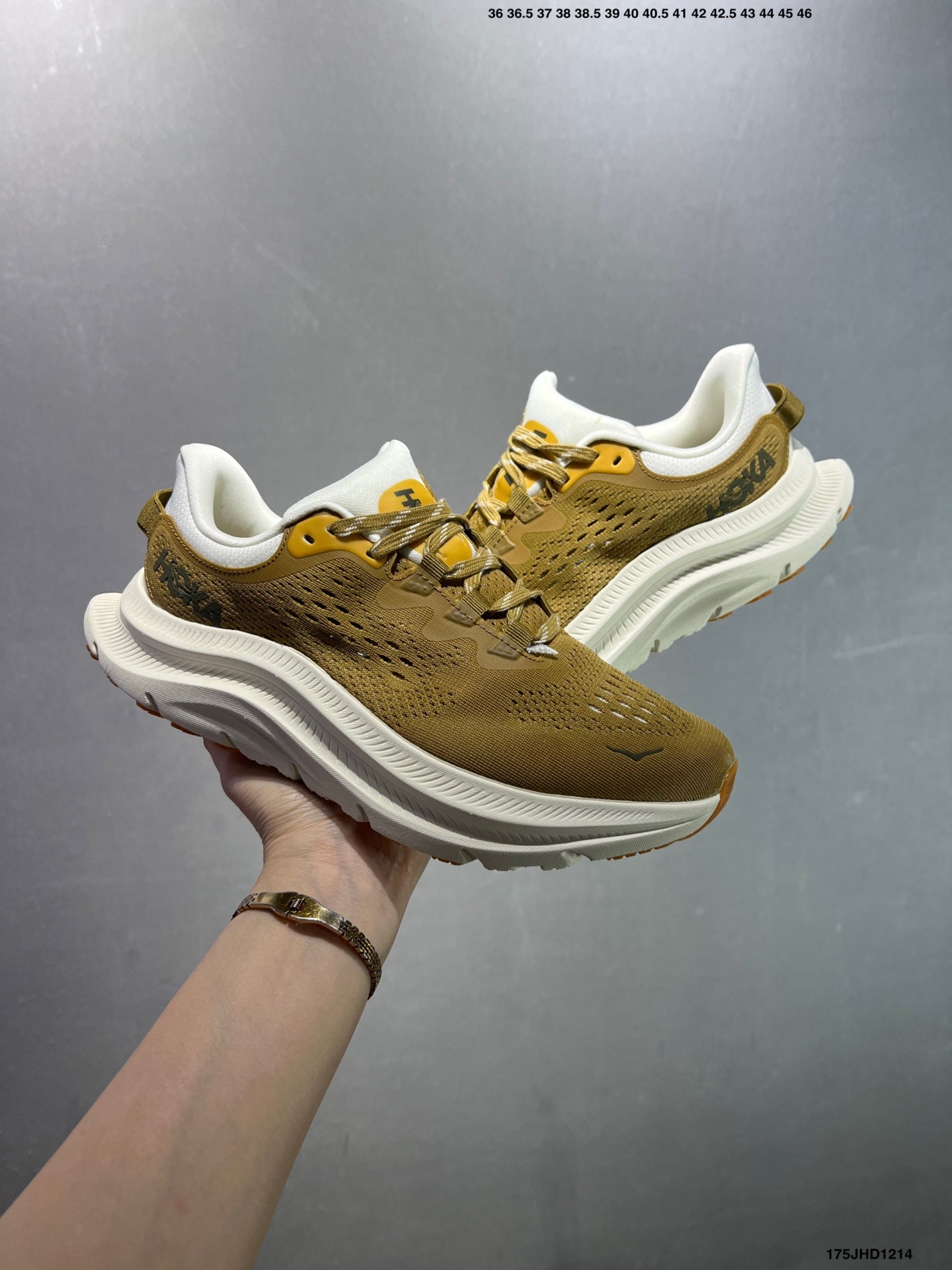 HOKA ONE ONE Kawana 2