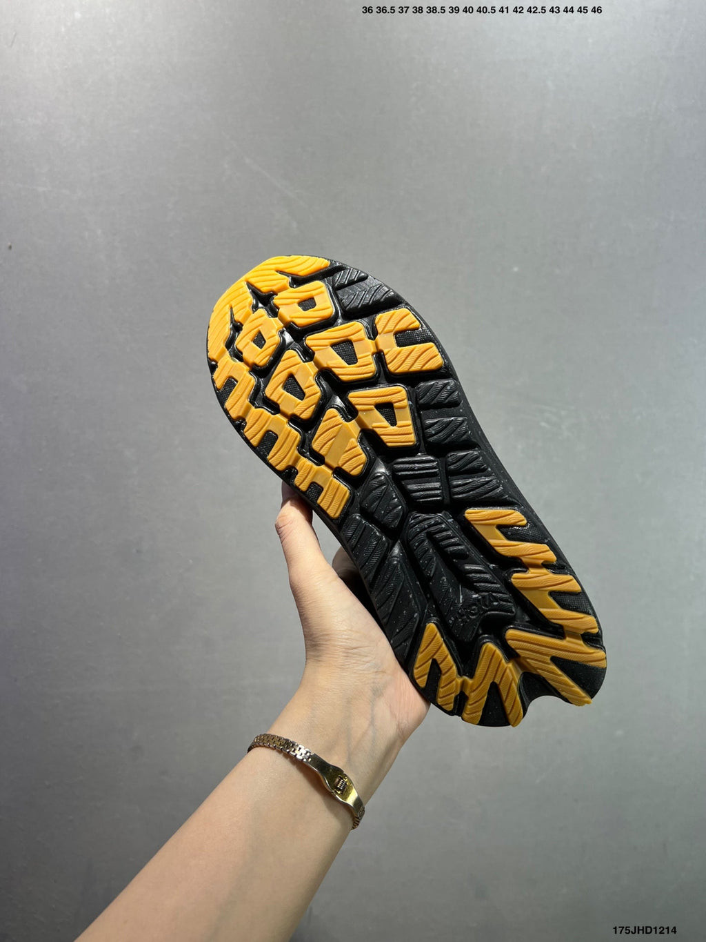 HOKA ONE ONE Kawana 2