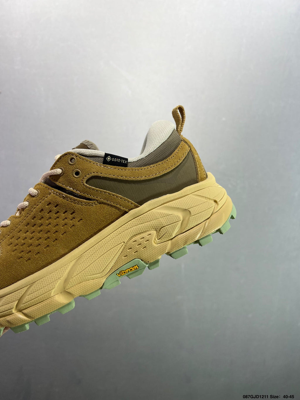 HOKA ONE ONE TOR ULTRA LO