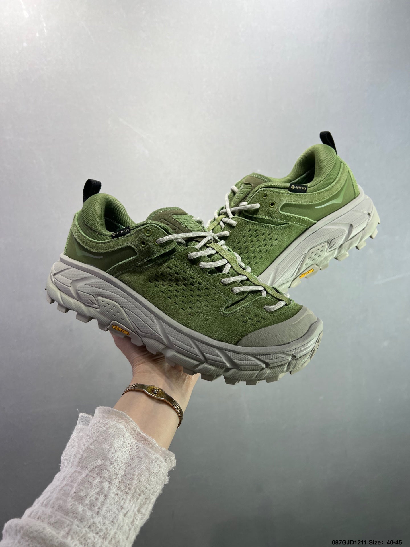 HOKA ONE ONE TOR ULTRA LO