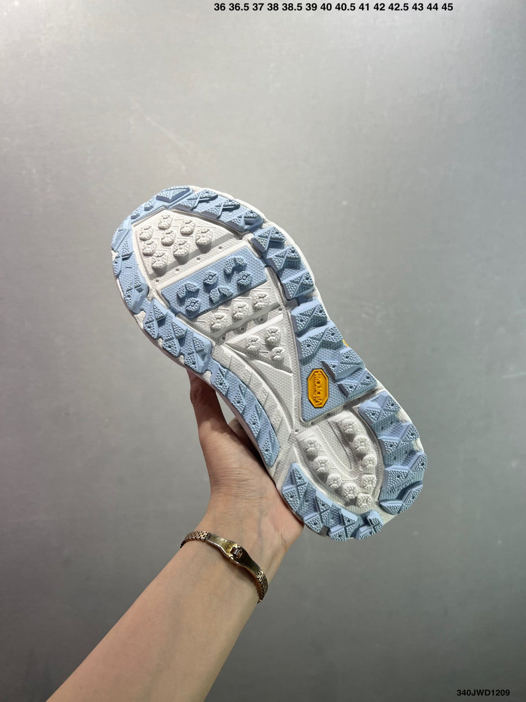HOKA ONE ONE Tor Summit