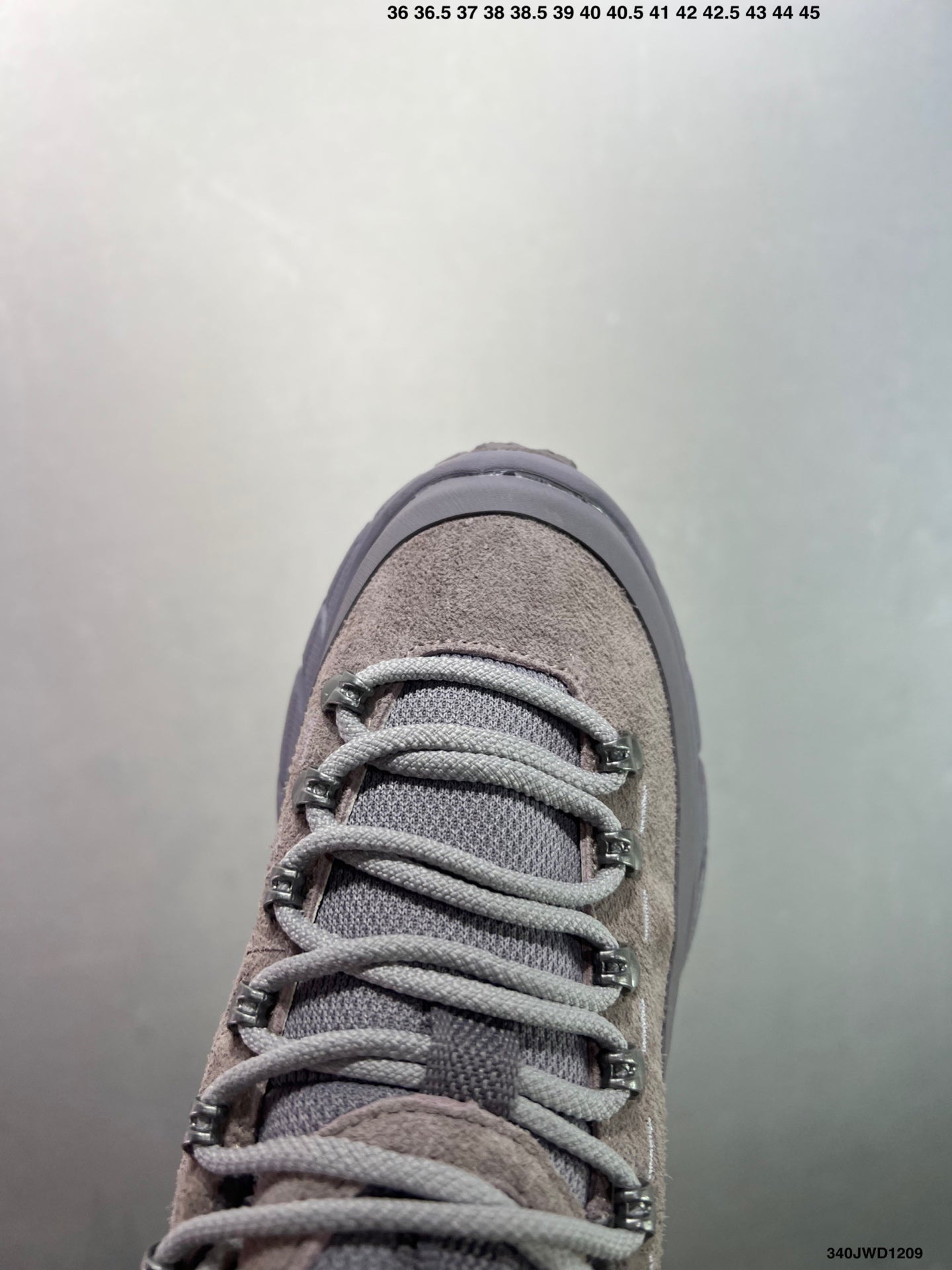 HOKA ONE ONE Tor Summit